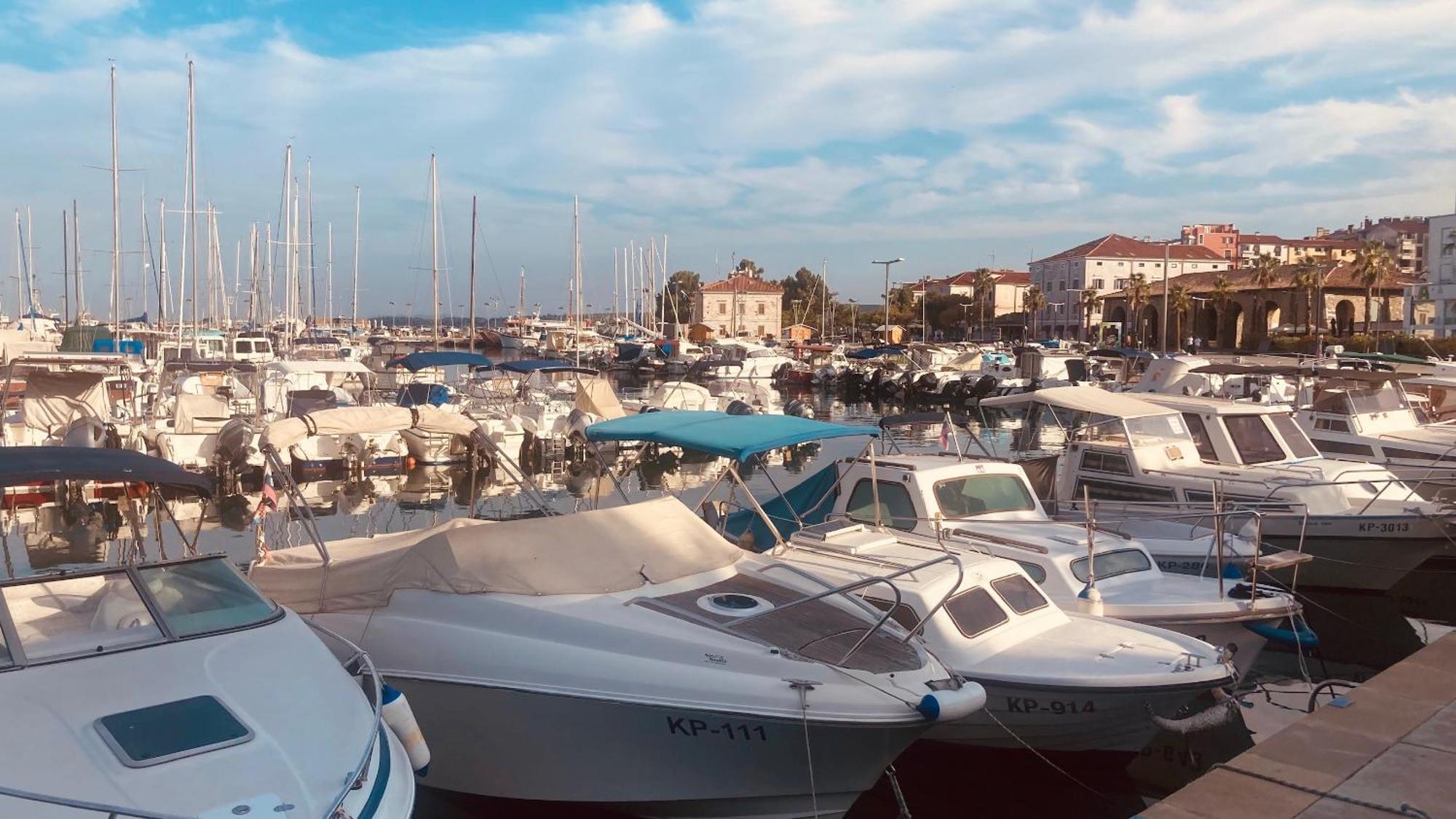 Apartments Colors Of Koper Where The Sea Is Near By Habitación foto